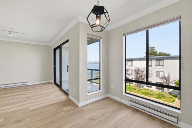 8 Commodore Drive, Emeryville CA: https://media.crmls.org/mediaz/a6fba4ca-1d88-49fa-9081-3a1ed8d05a2f.jpg