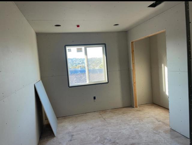 3335 37 S Barcelona St., Spring Valley CA: https://media.crmls.org/mediaz/a6fcdc0c-1553-4c8a-afac-0e30e75d0c9e.jpg