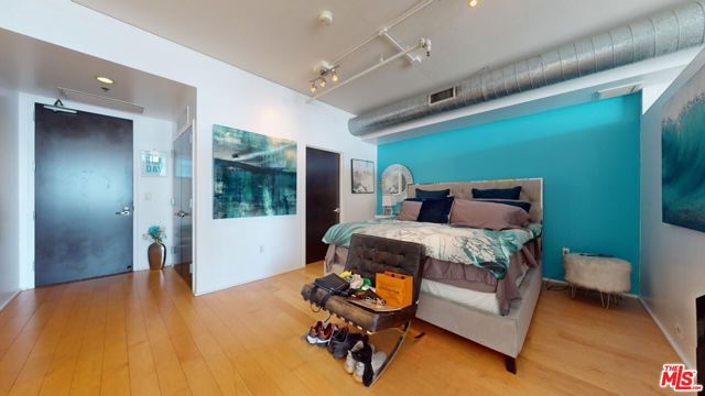 1100 Hope Street, Los Angeles, California 90015, 1 Bedroom Bedrooms, ,1 BathroomBathrooms,Condominium,For Sale,Hope,24425757