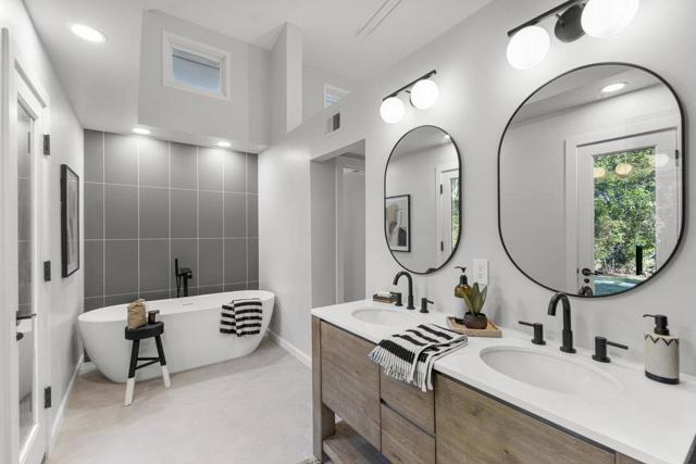 1621 El Sereno Court, Los Altos CA: https://media.crmls.org/mediaz/a6fd43d5-2c0a-48c3-bcbe-6fd6e5288f4b.jpg