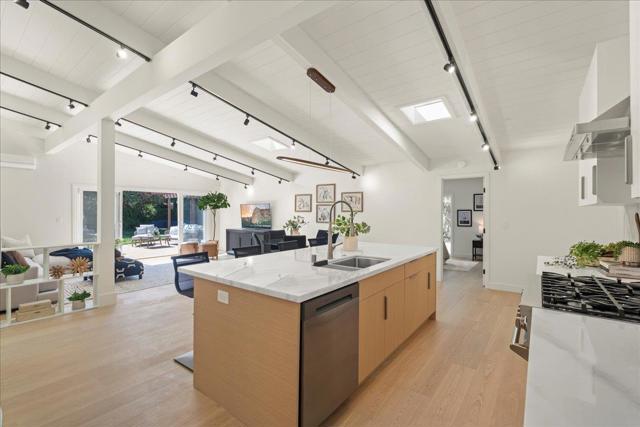 1362 Egret Drive, Sunnyvale CA: https://media.crmls.org/mediaz/a6fd7cc5-1517-45dd-add1-1119f4dccab1.jpg