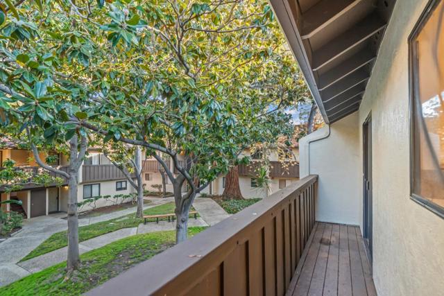 999 W Evelyn Terrace, Sunnyvale CA: https://media.crmls.org/mediaz/a6ff8d59-f1a6-433d-84f0-99239c2c3137.jpg