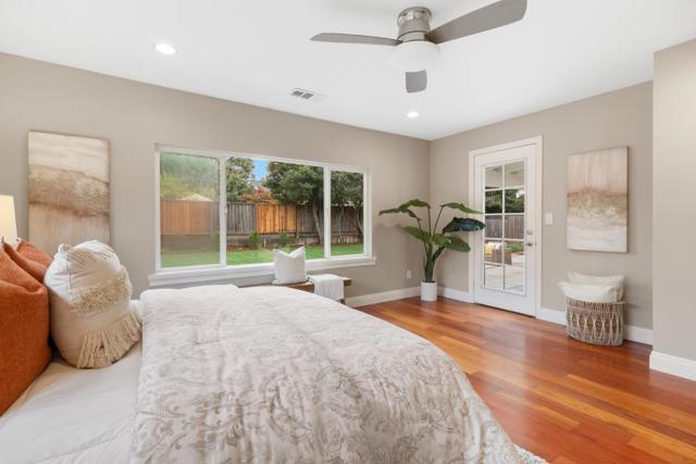 1098 Muir Way, Los Altos CA: https://media.crmls.org/mediaz/a7001a24-6e9b-4efc-963e-7d34ff4fcb72.jpg
