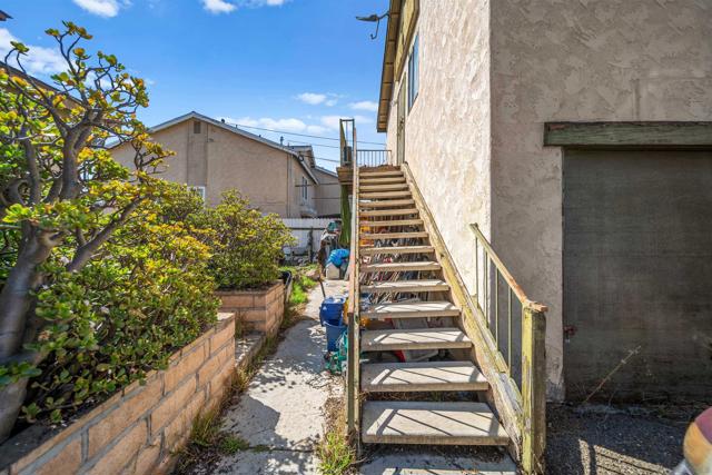 1432 E 7th St, National City, California 91950, ,Multi-Family,For Sale,E 7th St,250020063SD