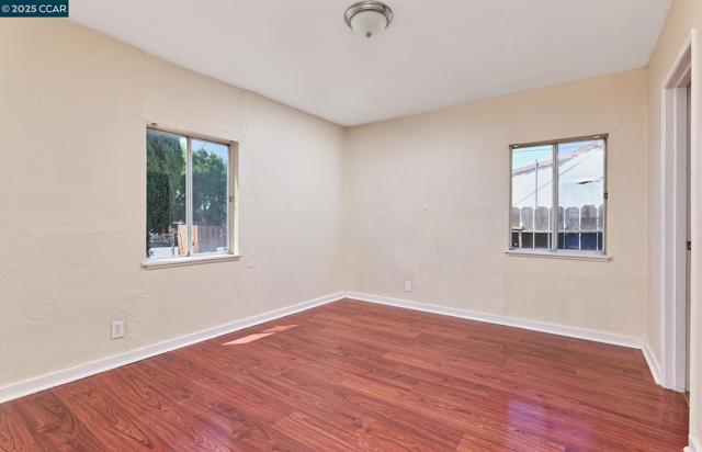 712 Springs Rd, Vallejo CA: https://media.crmls.org/mediaz/a7016495-e14f-458c-a298-393f8ff5f240.jpg