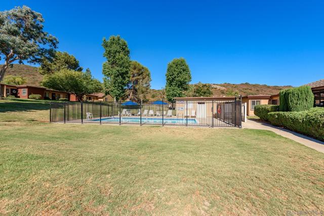 8721 Wahl St, Santee CA: https://media.crmls.org/mediaz/a701bb9a-c2a3-44a4-8b7e-a3edc52a0b3e.jpg
