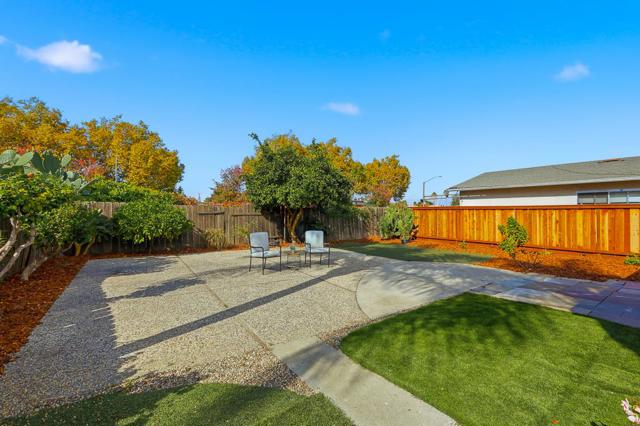 1183 Saratoga Avenue, East Palo Alto CA: https://media.crmls.org/mediaz/a703132b-780f-4979-831c-8023c99360d9.jpg