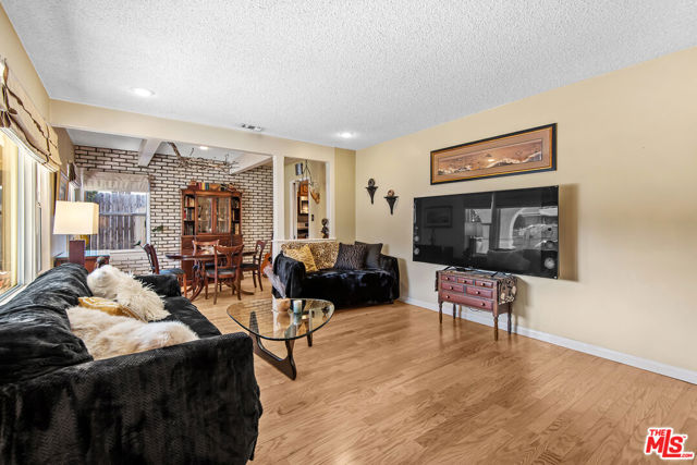 11047 Woodward Avenue photo 6