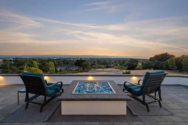 640 Evans Road, Milpitas CA: https://media.crmls.org/mediaz/a703a0a0-3451-4769-bdea-5c2d1b18012c.jpg