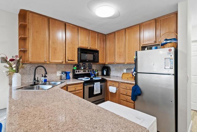 Detail Gallery Image 9 of 43 For 1280 W Main St #42,  El Cajon,  CA 92020 - 2 Beds | 1/1 Baths