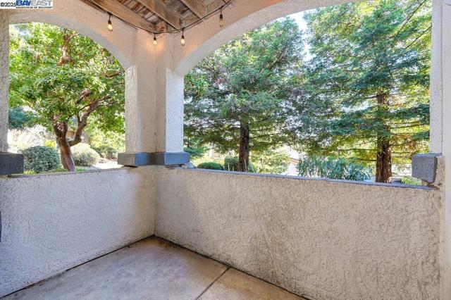 701 Gibson Dr, Roseville CA: https://media.crmls.org/mediaz/a704879b-0077-4885-a5fc-3612c506cd50.jpg