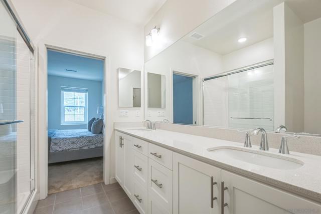 885 Blackstone, San Marcos CA: https://media.crmls.org/mediaz/a7051258-b5d8-4eb7-b807-4d6923718b45.jpg