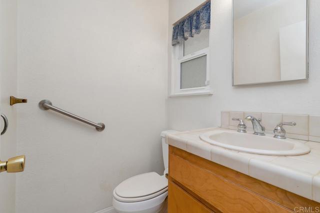 Detail Gallery Image 33 of 52 For 2382 Mirador, Vista,  CA 92084 - 3 Beds | 2/1 Baths