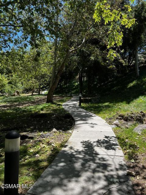 866 Paseo Tosamar, Camarillo CA: https://media.crmls.org/mediaz/a7066a96-a25b-4e4c-b037-a9d410829b14.jpg
