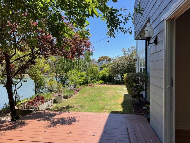 63 WATERSIDE Circle, Redwood City CA: https://media.crmls.org/mediaz/a7078a40-9612-46d7-b862-7b9dcbba59c1.jpg