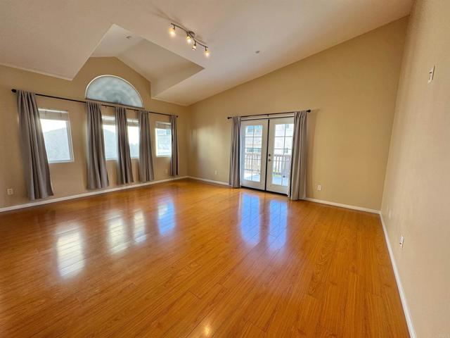 Detail Gallery Image 69 of 73 For 535 F Ave #4,  Coronado,  CA 92118 - 3 Beds | 2 Baths