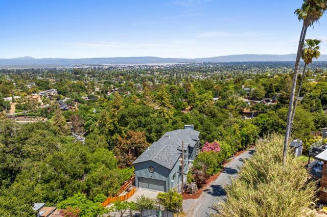3554 Oak Knoll Drive, Redwood City CA: https://media.crmls.org/mediaz/a7090c06-d4f2-46a9-9b5f-de5ebd615518.jpg