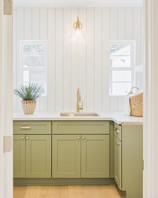 3951 Atascadero Drive, San Diego CA: https://media.crmls.org/mediaz/a709cf25-96ae-4fd0-b91e-93afa141e9c1.jpg