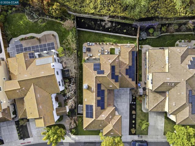 Image 37 of 43 For 5244 Montecito Dr