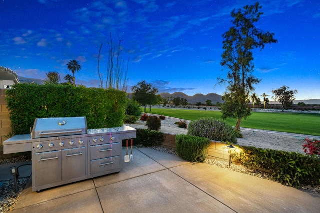 81290 Barrel Cactus Road, La Quinta CA: https://media.crmls.org/mediaz/a70a9e77-8201-4378-bb0b-331da69f9a0b.jpg