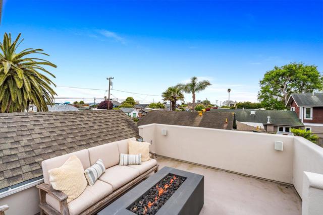 509 36th Avenue, Santa Cruz CA: https://media.crmls.org/mediaz/a70aaf23-52a0-435a-8bf1-6a884f56d858.jpg