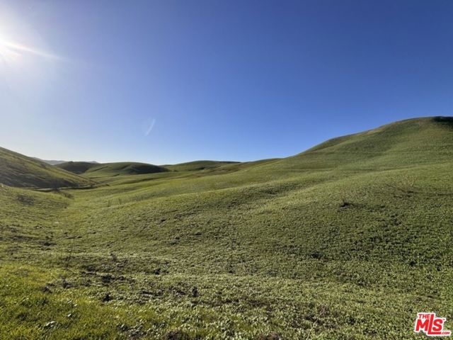24822 Wooded Vista, West Hills CA: https://media.crmls.org/mediaz/a70b0b1f-1160-4a98-b033-2f9a3e16db95.jpg