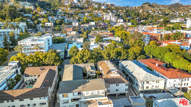 8218 De Longpre Avenue, West Hollywood CA: https://media.crmls.org/mediaz/a70c3f95-8137-46d7-9abe-73380f611022.jpg