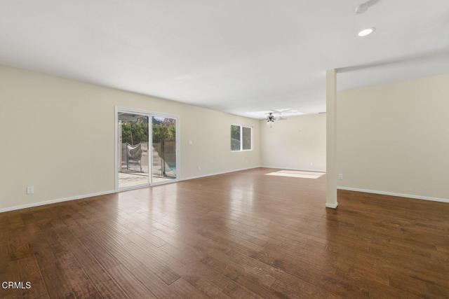 Detail Gallery Image 6 of 39 For 593 Talbert Ave, Simi Valley,  CA 93065 - 4 Beds | 2/1 Baths