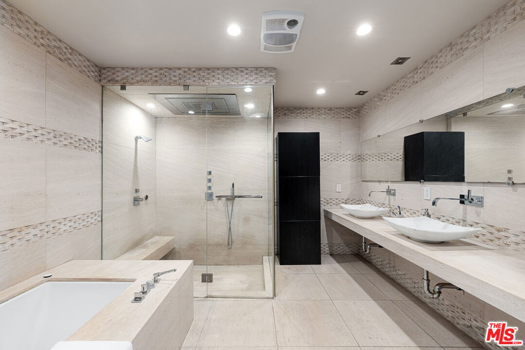 MLS #26876471 image #17