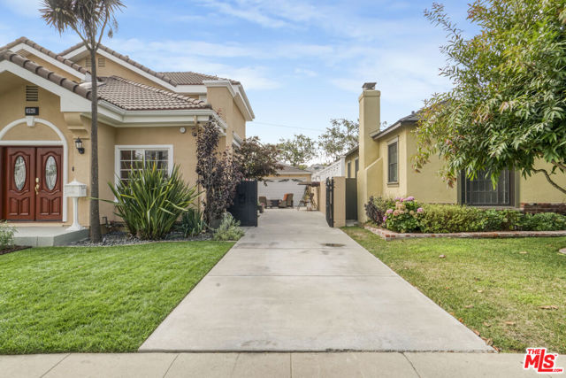 10943 Barman Avenue, Culver City CA: https://media.crmls.org/mediaz/a70cee74-5526-486d-9c0f-4dd32765e177.jpg
