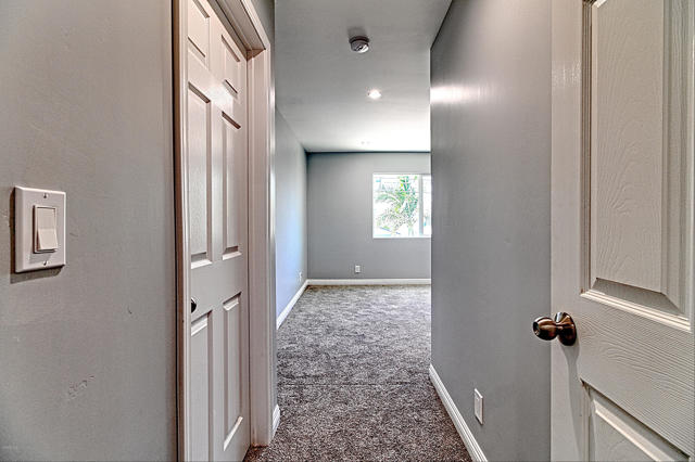 159 S Hayes Avenue, Oxnard CA: https://media.crmls.org/mediaz/a70cf037-88f5-40bd-a720-49f13c1d4513.jpg