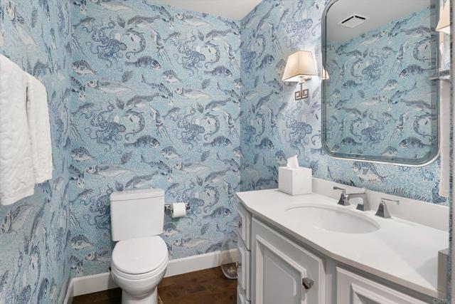 8171 El Paseo Grande, La Jolla CA: https://media.crmls.org/mediaz/a70e1dda-559c-489f-a2ae-4b01a2c2a5a4.jpg