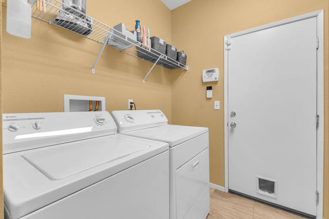 41394 Hanover Street, Indio CA: https://media.crmls.org/mediaz/a70fde9c-9692-4702-884a-6f5c7100d001.jpg