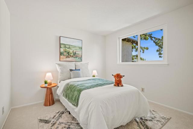 354 Port Royal Avenue, Foster City CA: https://media.crmls.org/mediaz/a7102900-3776-4ff9-88dd-afce5d8c589c.jpg