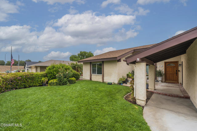 2653 N Broadmoor Avenue, Simi Valley CA: https://media.crmls.org/mediaz/a710ad73-5d1e-47ec-8316-a41376564862.jpg