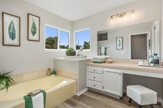 Detail Gallery Image 20 of 44 For 203 Triton Cir, Encinitas,  CA 92024 - 3 Beds | 2/1 Baths
