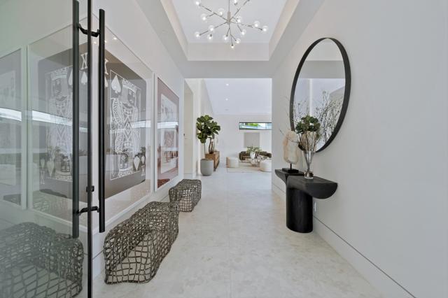 7 Makena Lane, Rancho Mirage CA: https://media.crmls.org/mediaz/a71245a1-d751-4bc2-a52f-0e51b4b5e614.jpg