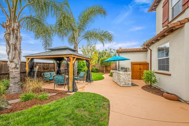 6600 Eagle Ridge Court, Gilroy CA: https://media.crmls.org/mediaz/a7133357-ccb6-42bf-b057-1b641d0fbbec.jpg