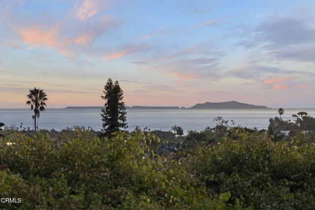 Detail Gallery Image 33 of 58 For 1736 Marisol Dr, Ventura,  CA 93001 - 4 Beds | 3/1 Baths