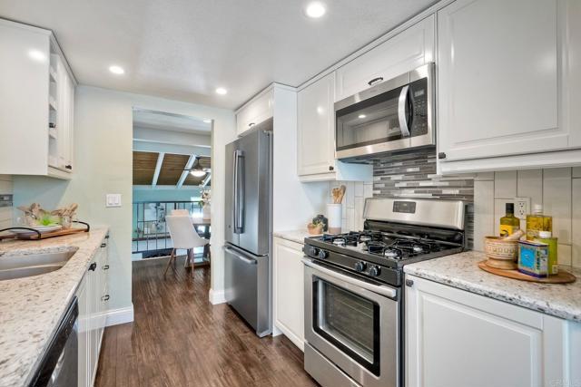 Detail Gallery Image 17 of 50 For 7303 Alicante Rd a,  Carlsbad,  CA 92009 - 2 Beds | 2 Baths