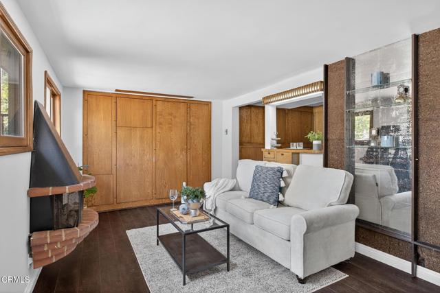 469 Sycamore Glen, Pasadena CA: https://media.crmls.org/mediaz/a714d9ce-7ba6-442d-9111-833e4cf62f50.jpg