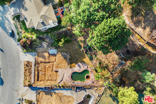 3314 Rubio Crest Drive, Altadena CA: https://media.crmls.org/mediaz/a714fc8f-b2fb-4136-a318-3fc3be619460.jpg