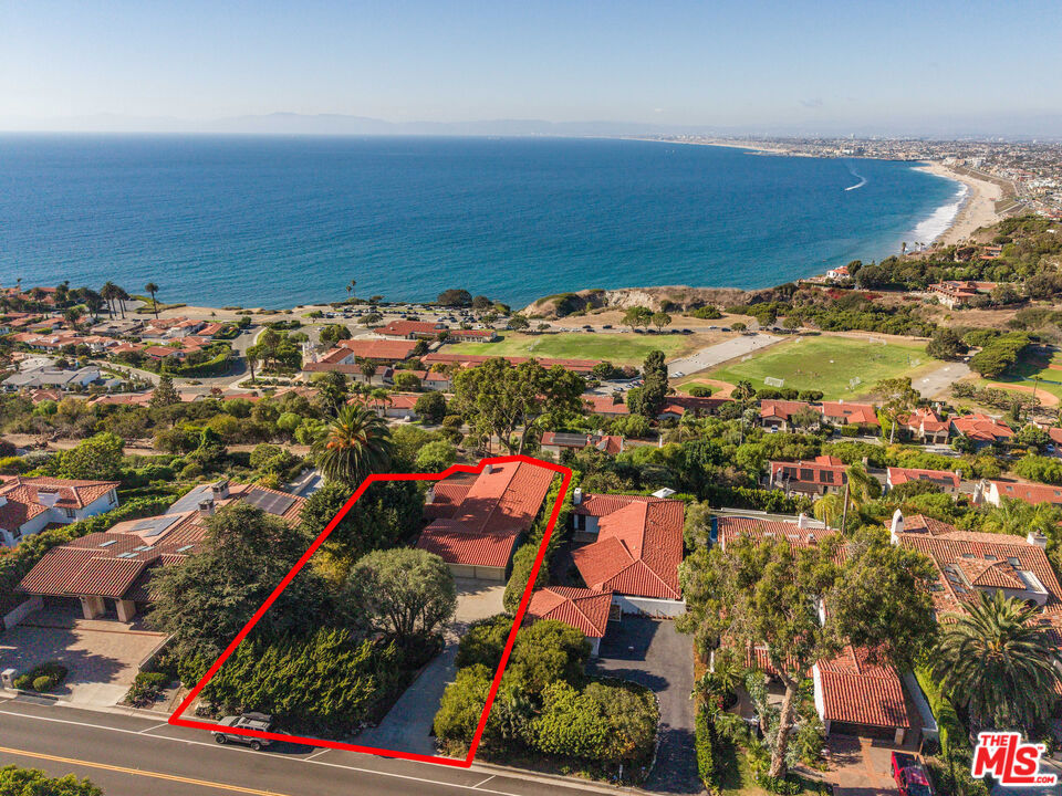 Picture of Palos Verdes Estates, CA 90274