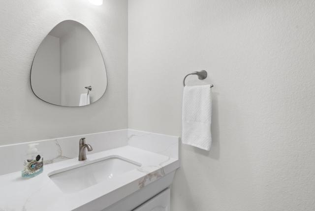 3580 Misty Lane, Aptos CA: https://media.crmls.org/mediaz/a71587e1-a5f2-4215-943b-c9c266263e51.jpg