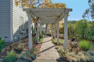 530 Payne Road, San Juan Bautista CA: https://media.crmls.org/mediaz/a715aeb9-71ab-4c69-ac85-b16c10b942e5.jpg