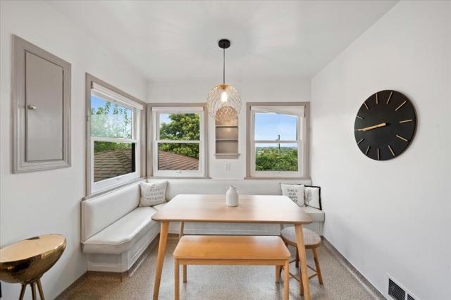 1901 Chestnut Street, Redding CA: https://media.crmls.org/mediaz/a715c599-2f26-4f86-ae80-4c53f458a681.jpg