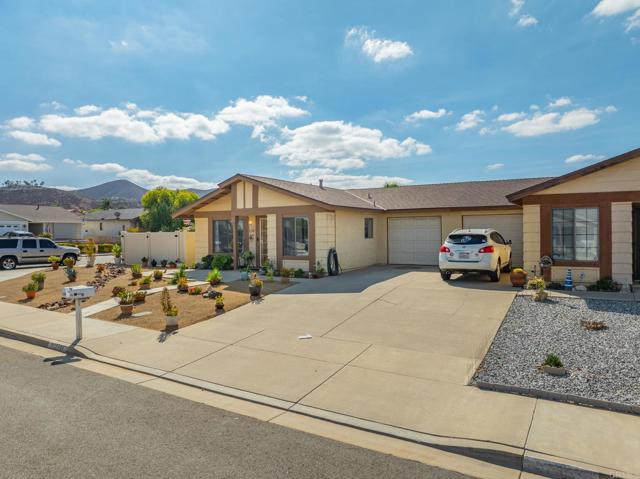 27367 El Cajon Lane, Menifee CA: https://media.crmls.org/mediaz/a7175f74-3e99-466a-8bc3-a11730695eae.jpg