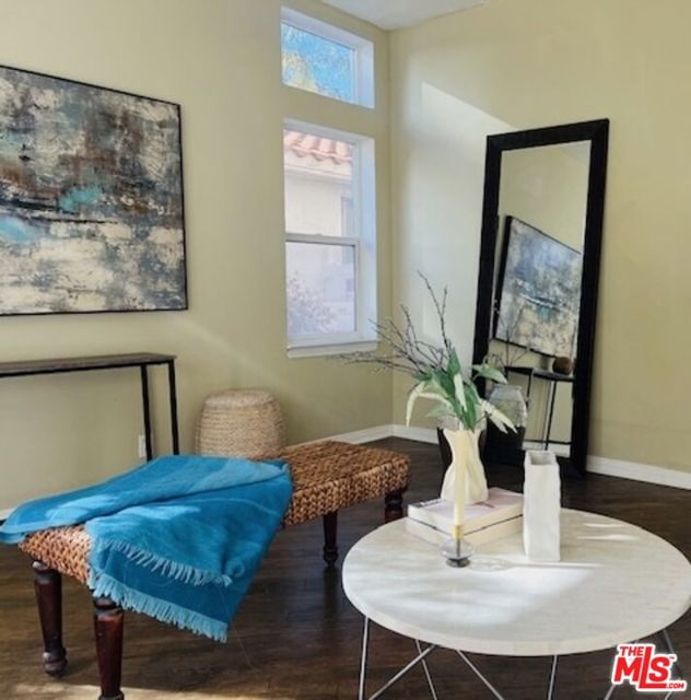 121 Navajo Lane, Topanga CA: https://media.crmls.org/mediaz/a717cd23-f54d-4f10-8cb9-a45205a17590.jpg