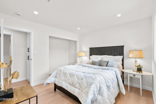 3167 Waco Avenue, Simi Valley CA: https://media.crmls.org/mediaz/a7196603-2a8e-47a7-96d0-2da6f43affb0.jpg