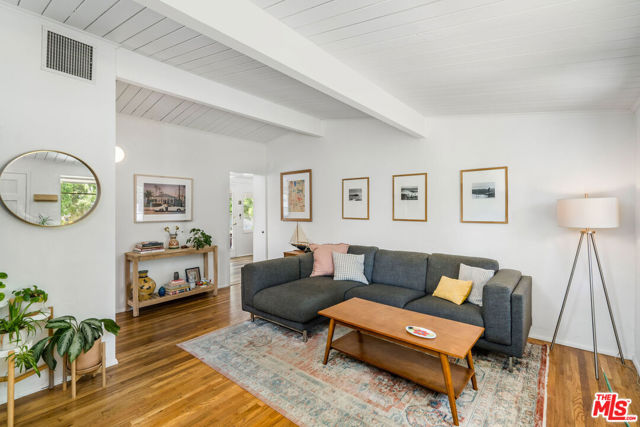 8401 Matilija Avenue photo 4